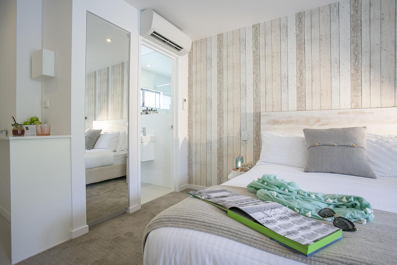 10 Hastings Street Motel Noosa Heads Exterior photo