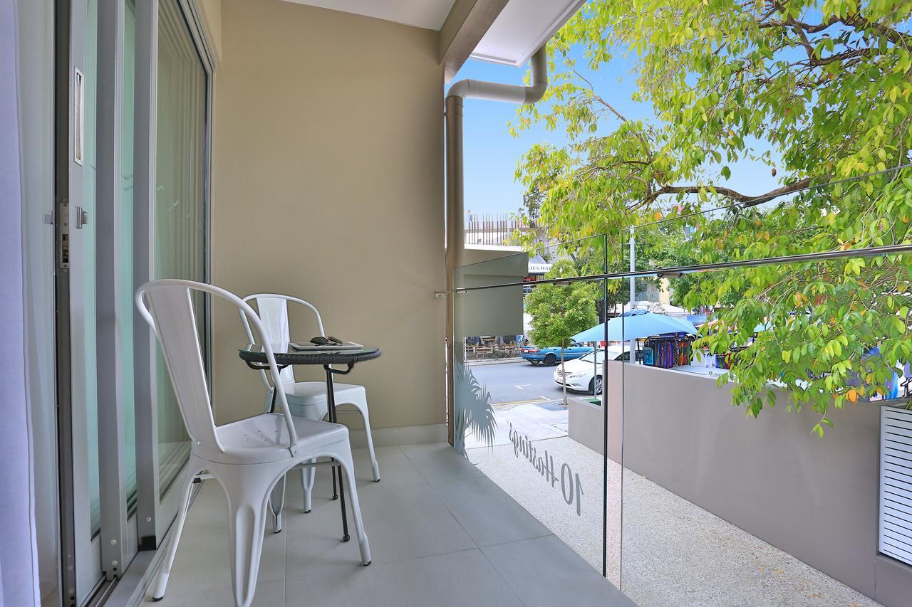 10 Hastings Street Motel Noosa Heads Exterior photo